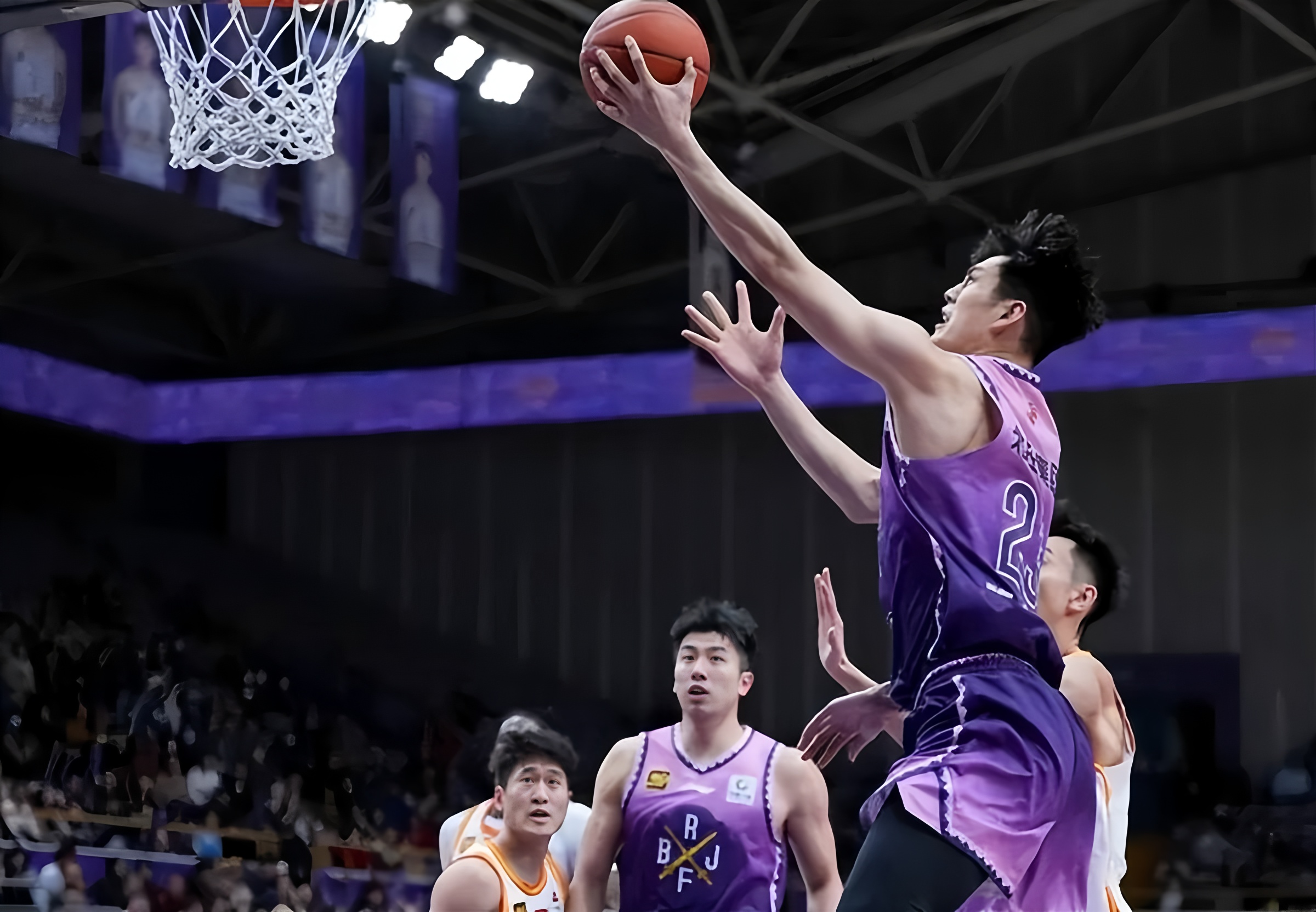 爱游戏下载-包含洛杉矶快船豪取连胜备战NBA总决赛山东泰山关键时刻远射贴柱，媒体一致点评：山东男篮围绕社区盾刷新队史纪录的词条-爱游戏下载
